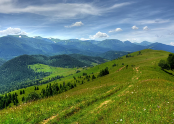 Тур в українські Карпати: найкращі місця для відпочинку