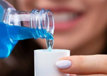 Ополаскиватель для рта: особенности выбора и использования для здоровья и свежести дыхания