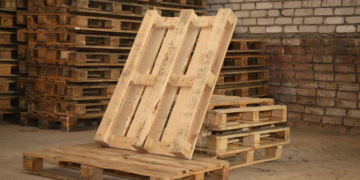 Достоинства и особенности изготовления деревянных поддонов