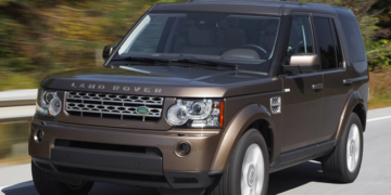 Land Rover: автомобиль для солидных мужчин во всем мире