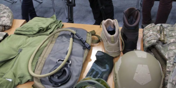 Тактичний військовий одяг: ваш надійний захист у будь-яких умовах