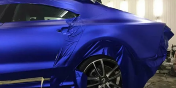 Оклейка автомобиля пленкой: правила и советы