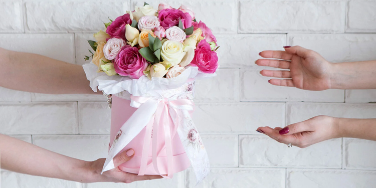 Букети квіткові від майстерні «Light Wood»: переваги та вибір