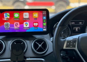 Зачем менять заводскую систему на штатную магнитолу в представительском авто Mercedes