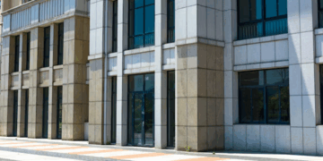 Согласование изменения фасада нежилого здания в Москве: правила и советы