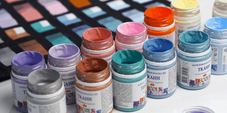 Как рисовать по ткани и рекомендации по выбору красок