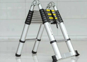 Как правильно выбирать телескопические лестницы и их виды