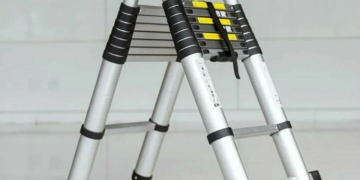 Как правильно выбирать телескопические лестницы и их виды