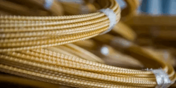 Де застосовуються оцинковані троси: від будівництва до декору