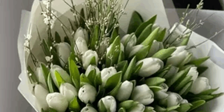 Как оформить букеты из тюльпанов и несколько советов