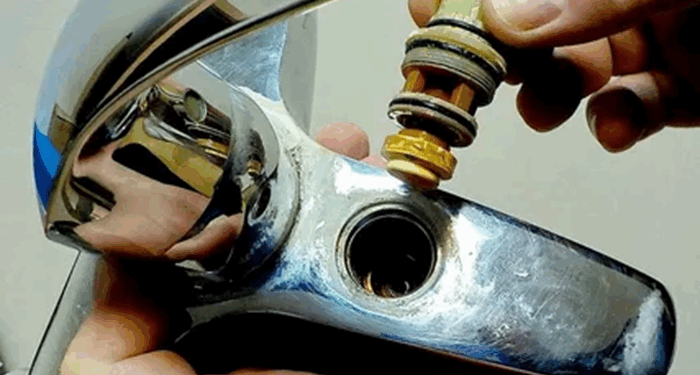 Ремонт смесителя для воды: способы и варианты