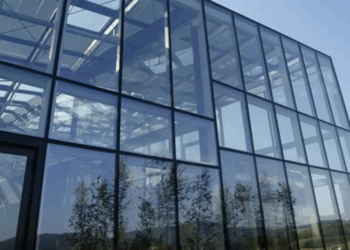 Как выполняется модульное остекление и особенности технологии