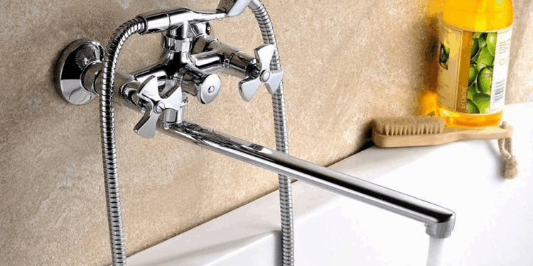 Смеситель для ванной: требования и установка