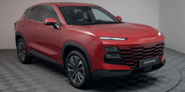 Характеристики и преимущества Jetour DASHING: что делает этот кроссовер привлекательным