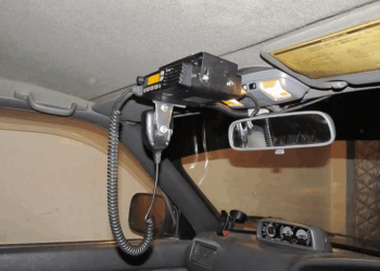 Установка автомобильной радиостанции: правила и советы