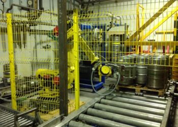 Как автоматизация паллетирования пивных кег повышает эффективность производства