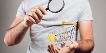 Что представляет собой услуга тайного покупателя и зачем она нужна бизнесу?