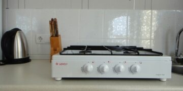 Где применяются настольные электроплиты и чем они удобны