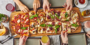 Какую римскую пиццу выбрать: сравнение начинок и вкусов