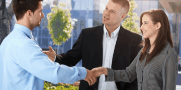 Как познакомиться с мужчиной и избавиться от комплексов для уверенного общения