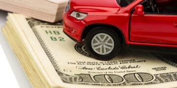 Деньги под залог ПТС автомобиля: требования и правила получен