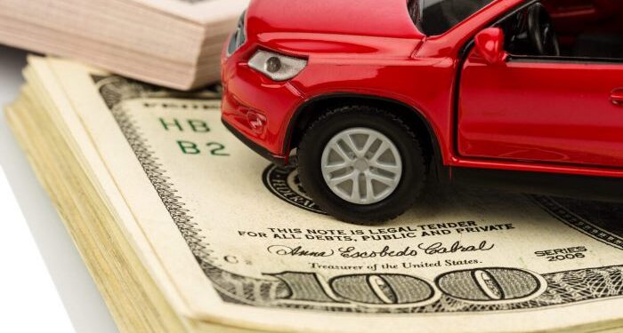 Деньги под залог ПТС автомобиля: требования и правила получен