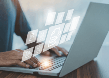 Документооборот в логистике: как упростить ручные процессы