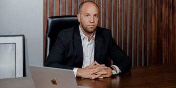 Что будет с рублем в ноябре 2025: как решение ЦБ по ставке повлияет на курс доллара