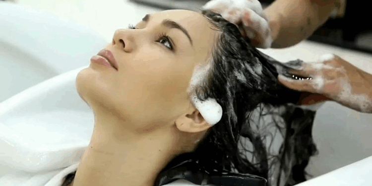 Як професійний догляд допомагає зберегти здоров’я волосся