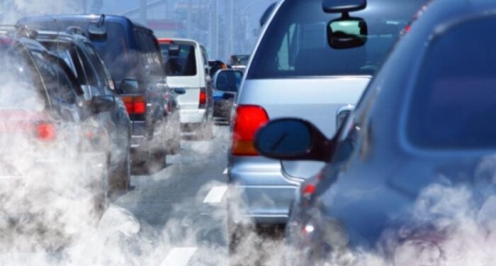 Временная победа автопрома: Брюссель ослабляет новые нормы выбросов