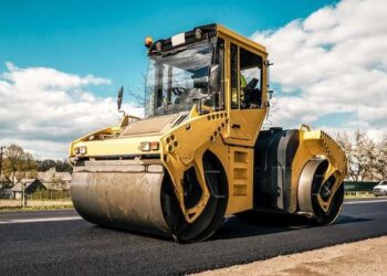 Разновидности и сферы применения дорожных катков для качественного строительства дорог