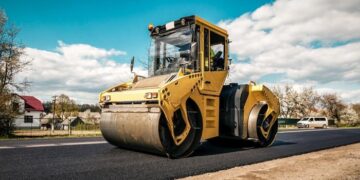 Разновидности и сферы применения дорожных катков для качественного строительства дорог
