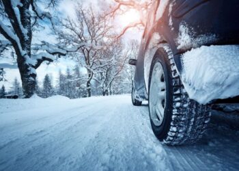 Как подготовить автомобиль к зиме: список деталей и жидкостей для проверки