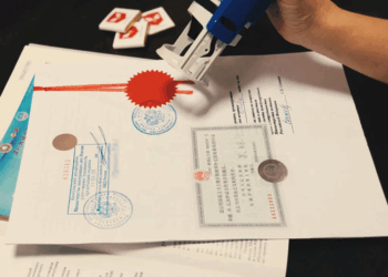 Консульська легалізація документів: що це таке та коли вона необхідна