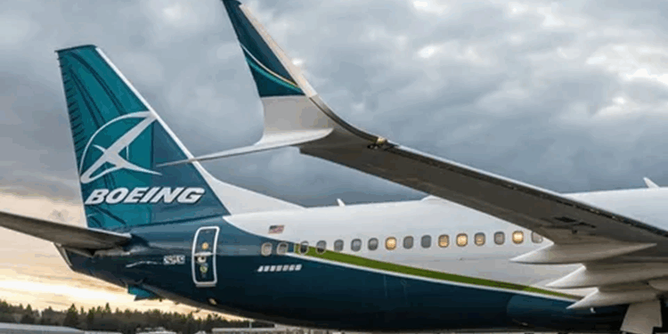 Обзор авиаперевозок их особенности и преимущества для грузов и пассажиров